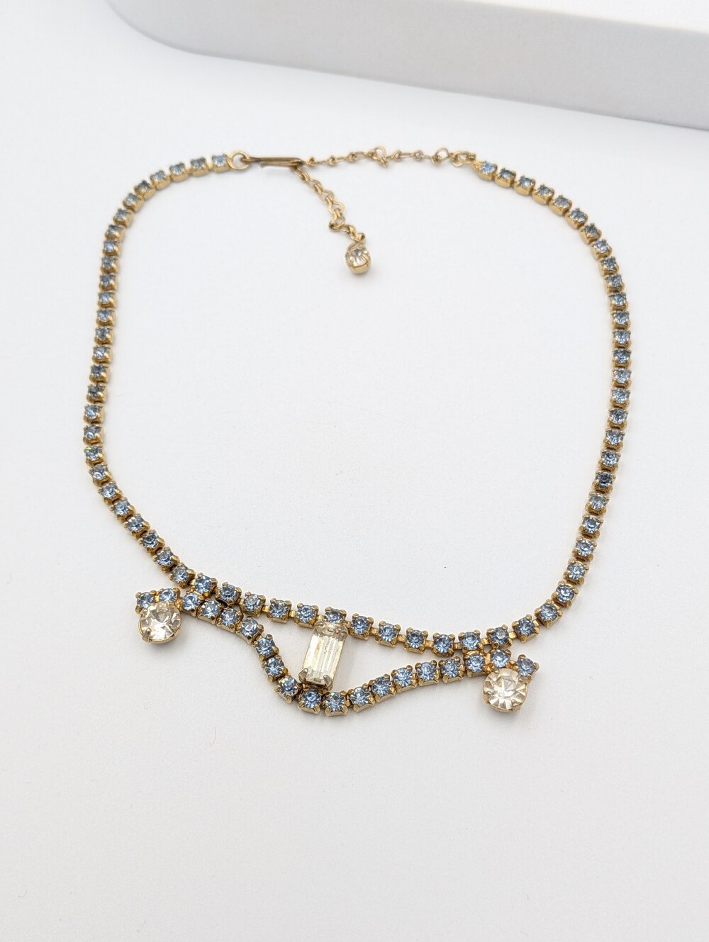 Vintage ice blue diamante rhinestone mid-century necklace